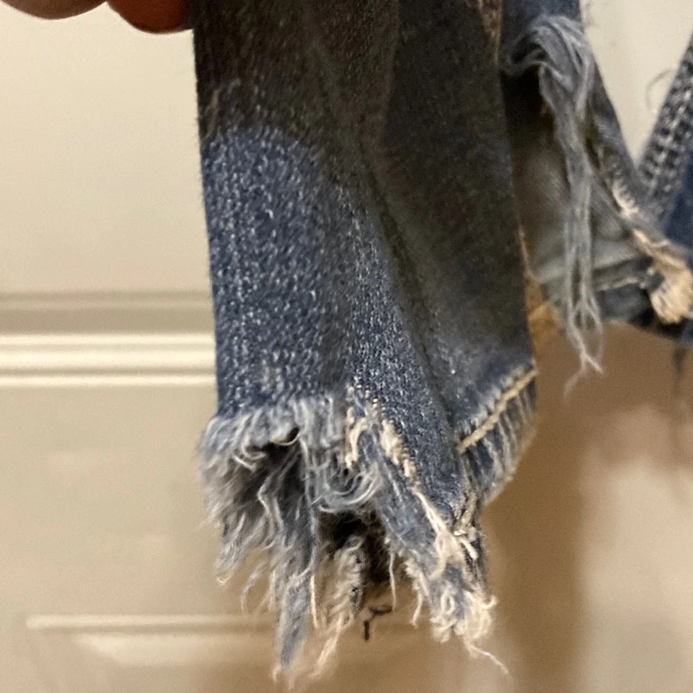 Silver Women's‎ Blue Jeans with Embellished Pockets 26